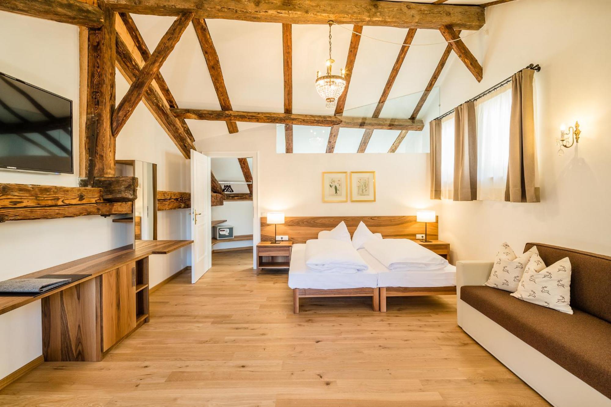 Romantik Hotel Jagdhof Caldaro sulla Strada del Vino Exterior foto