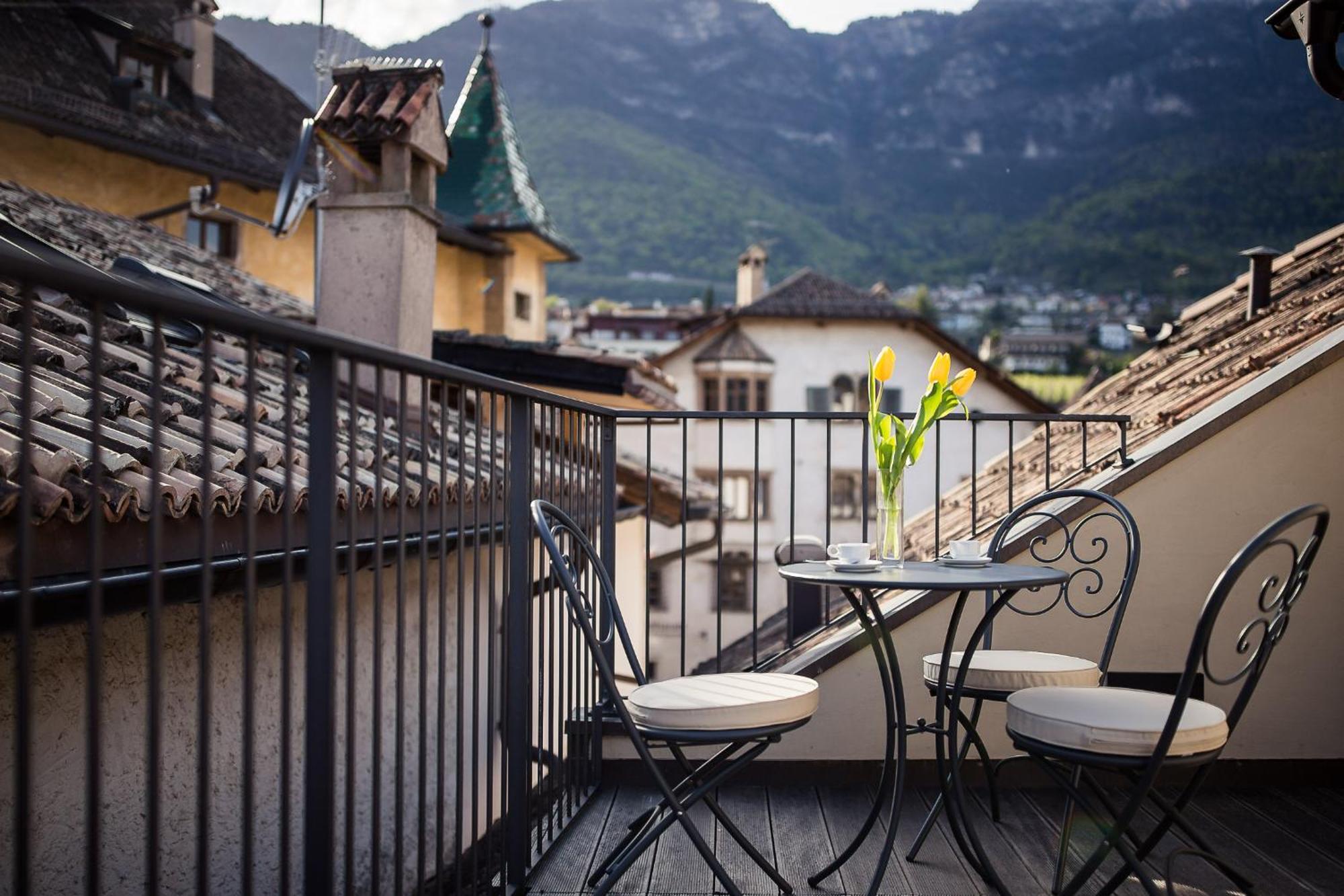 Romantik Hotel Jagdhof Caldaro sulla Strada del Vino Exterior foto